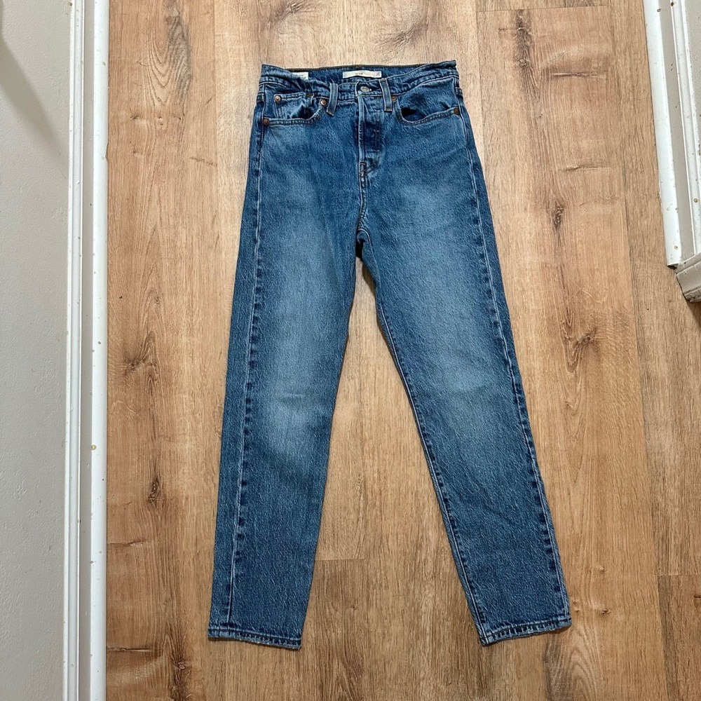 Levi's | Premium Blue Medium Wash Button Fly Wedgie Straight Jeans, Size 25